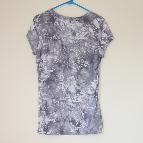 Fun 'peace' tee w/ rhinestone embellishment - Picture 4 of 4